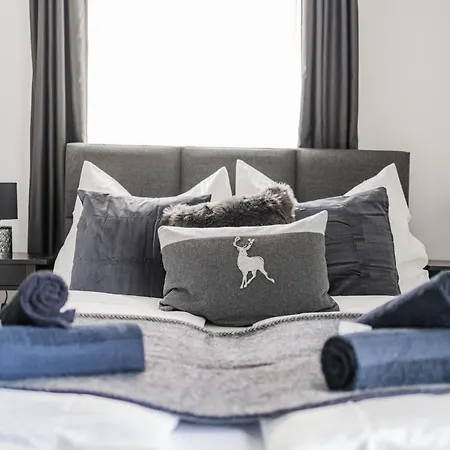 Innsbruck City Chalet Apart-hotel