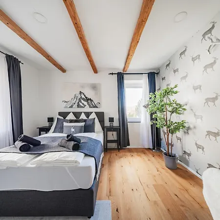 Innsbruck City Chalet