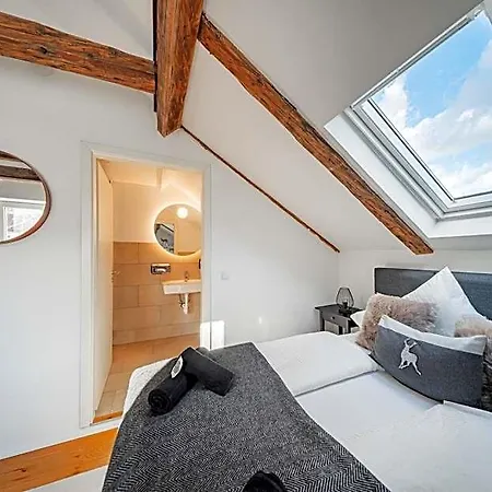 Innsbruck City Chalet Hotel apartamentowy