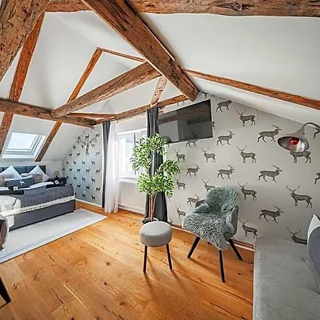 Innsbruck City Chalet 3*