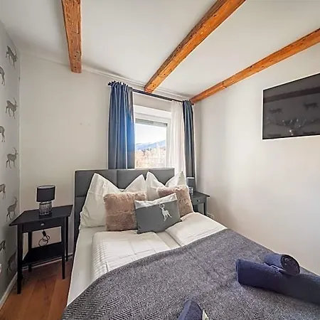 Innsbruck City Chalet Hotel apartamentowy 3*