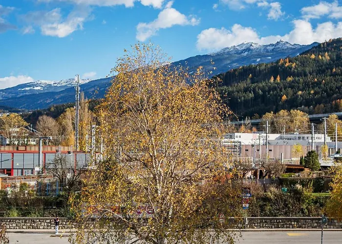 Апарт-готель Innsbruck City Chalet 3*