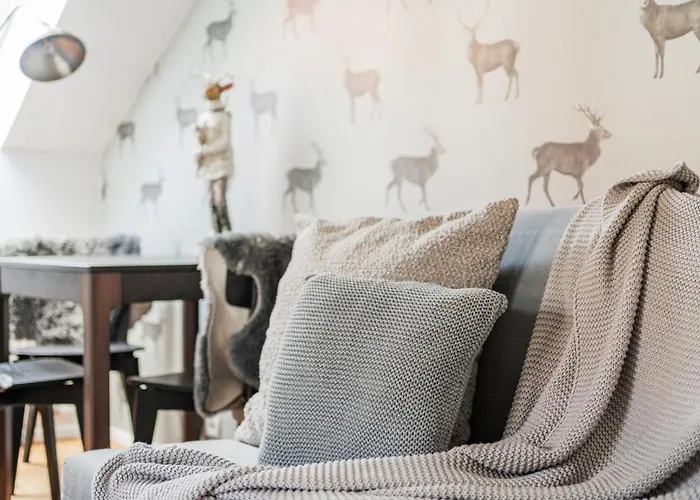 Innsbruck City Chalet Апарт-готель 3*