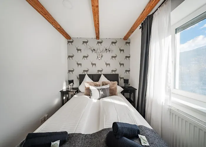 Innsbruck City Chalet 3* אינסברוק