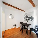 מלון דירות Innsbruck City Chalet אינסברוק