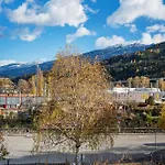 Apart-hotel Innsbruck City Chalet 3*