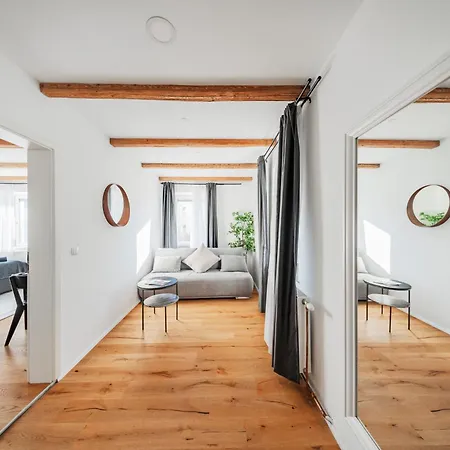 Innsbruck City Chalet